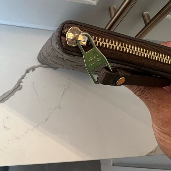 Louis Vuitton Empreinte Zippy Wallet - Picture 4 of 7